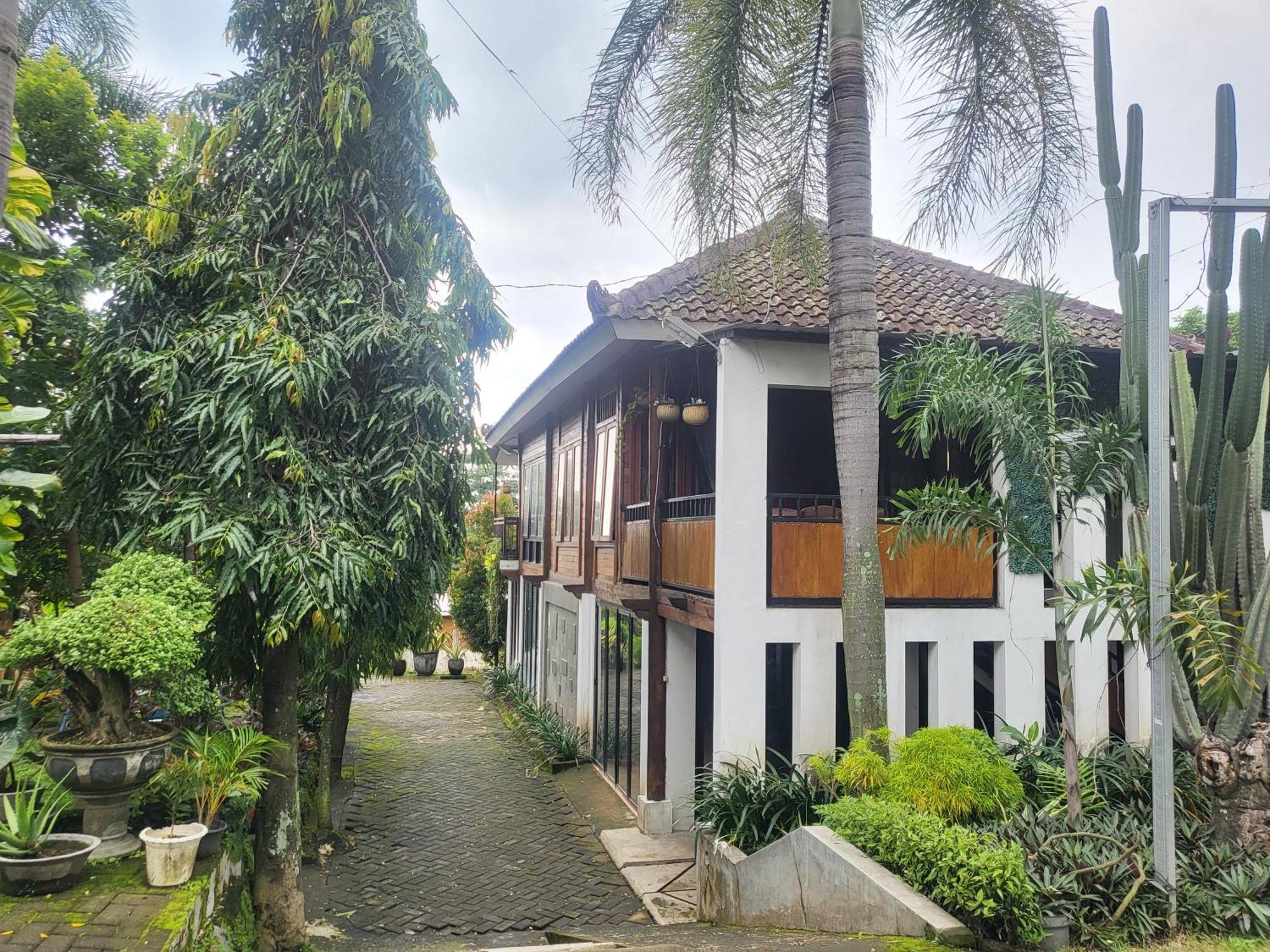 Reddoorz Syariah Near Wisata Durensewu Pandaan Jetak 外观 照片