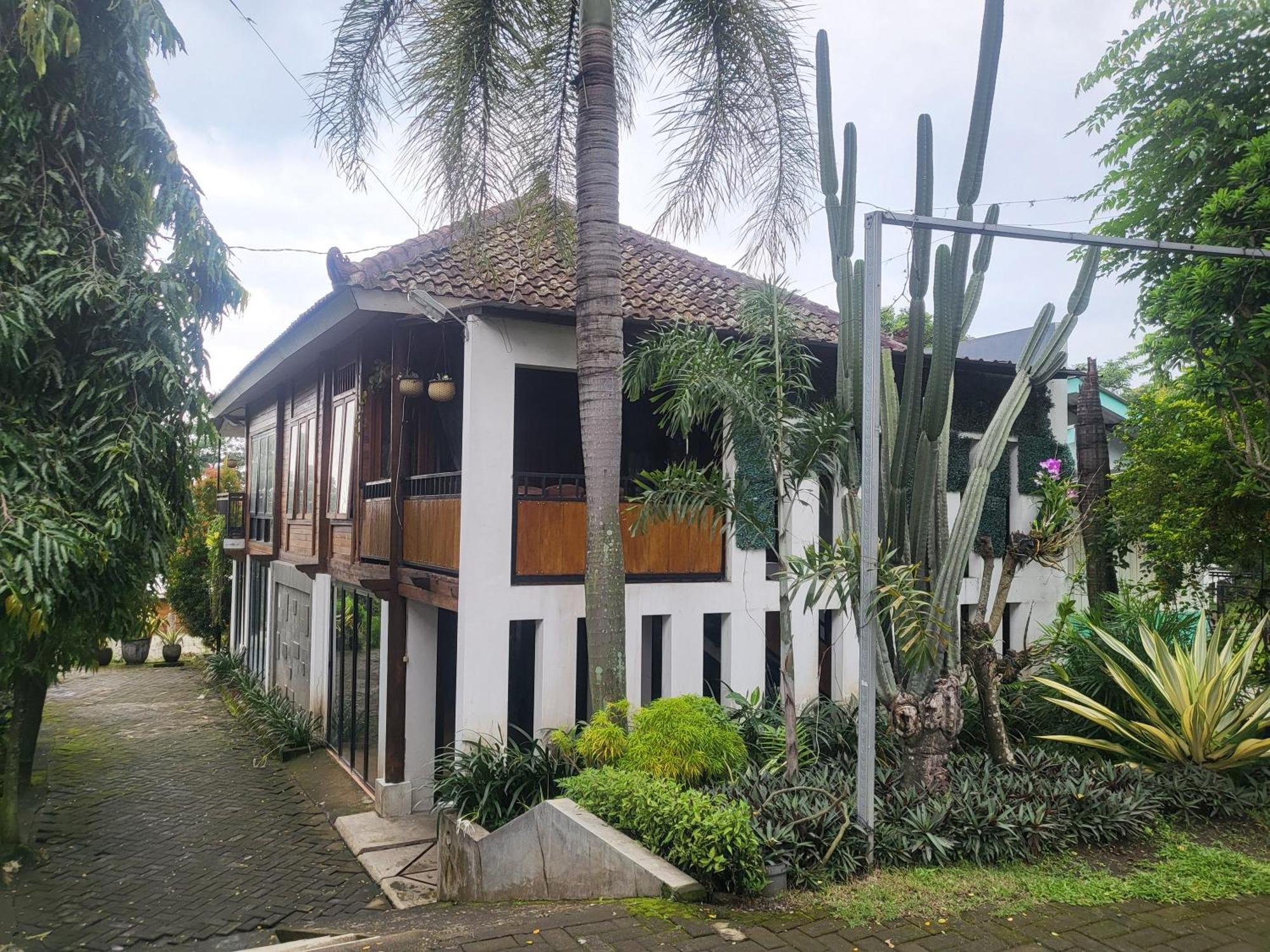Reddoorz Syariah Near Wisata Durensewu Pandaan Jetak 外观 照片