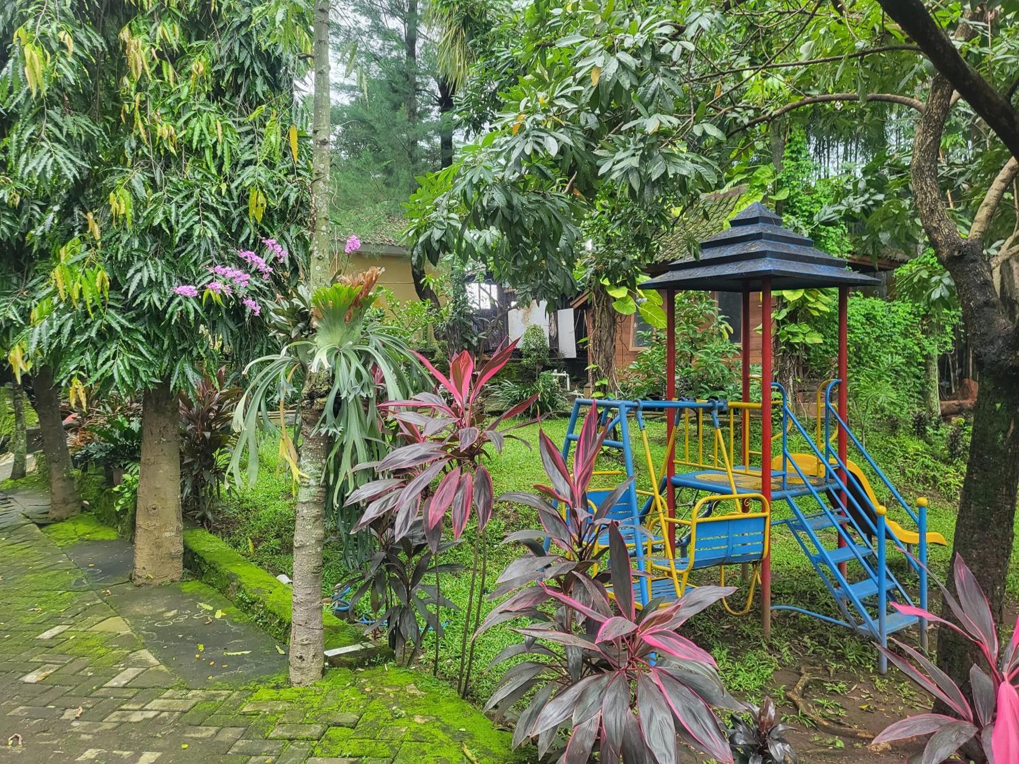 Reddoorz Syariah Near Wisata Durensewu Pandaan Jetak 外观 照片